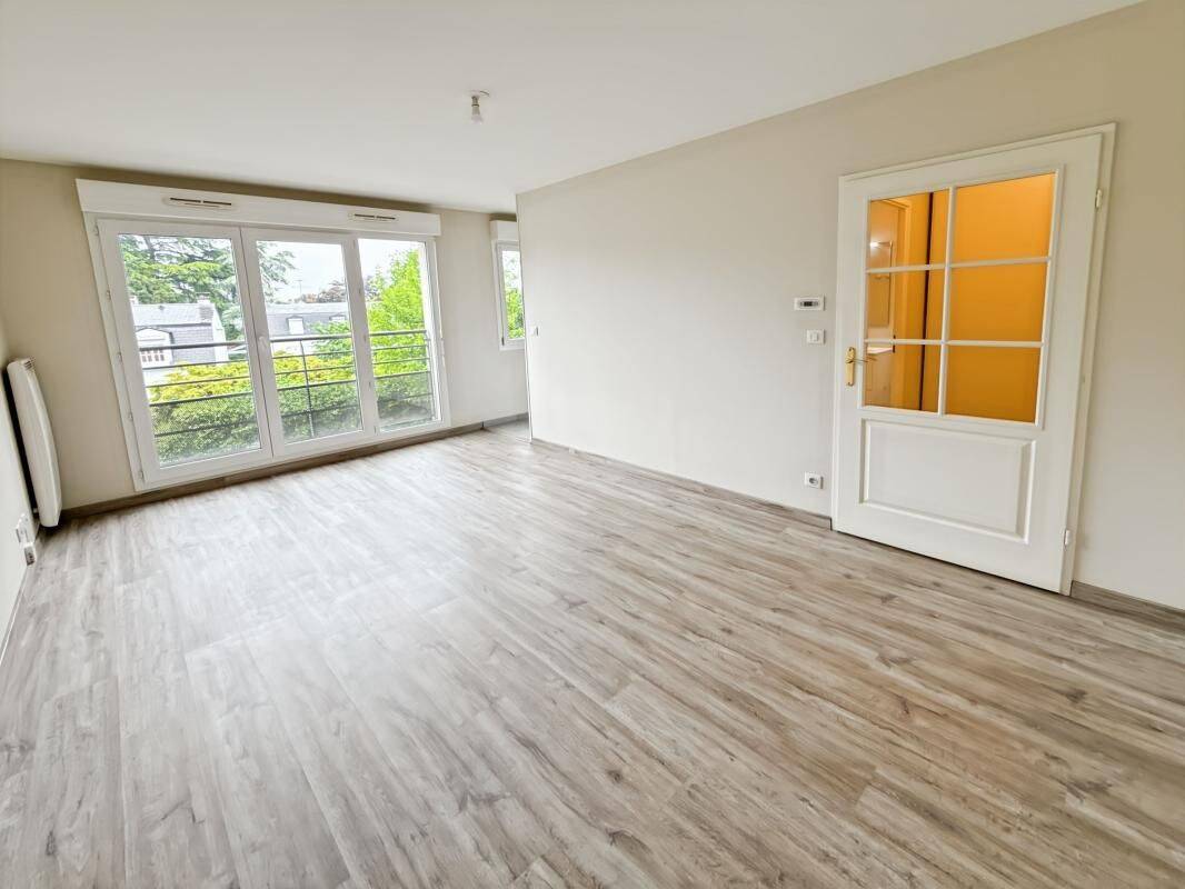 Appartement 1 pièce 28 m² · à Orléans · 28,1 m² · 541 €