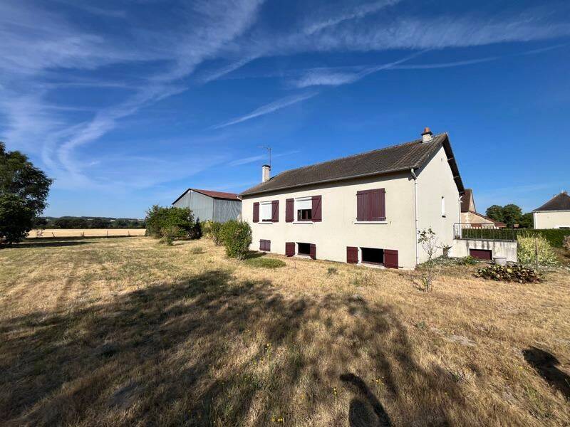 Maison 5 pièces 167 m² · à Descartes · 167 m² · 129 600 €