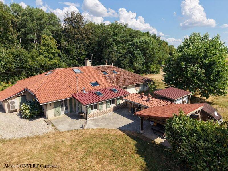 Maison 5 pièces 127 m² · à Cormoz · 127 m² · 274 500 €