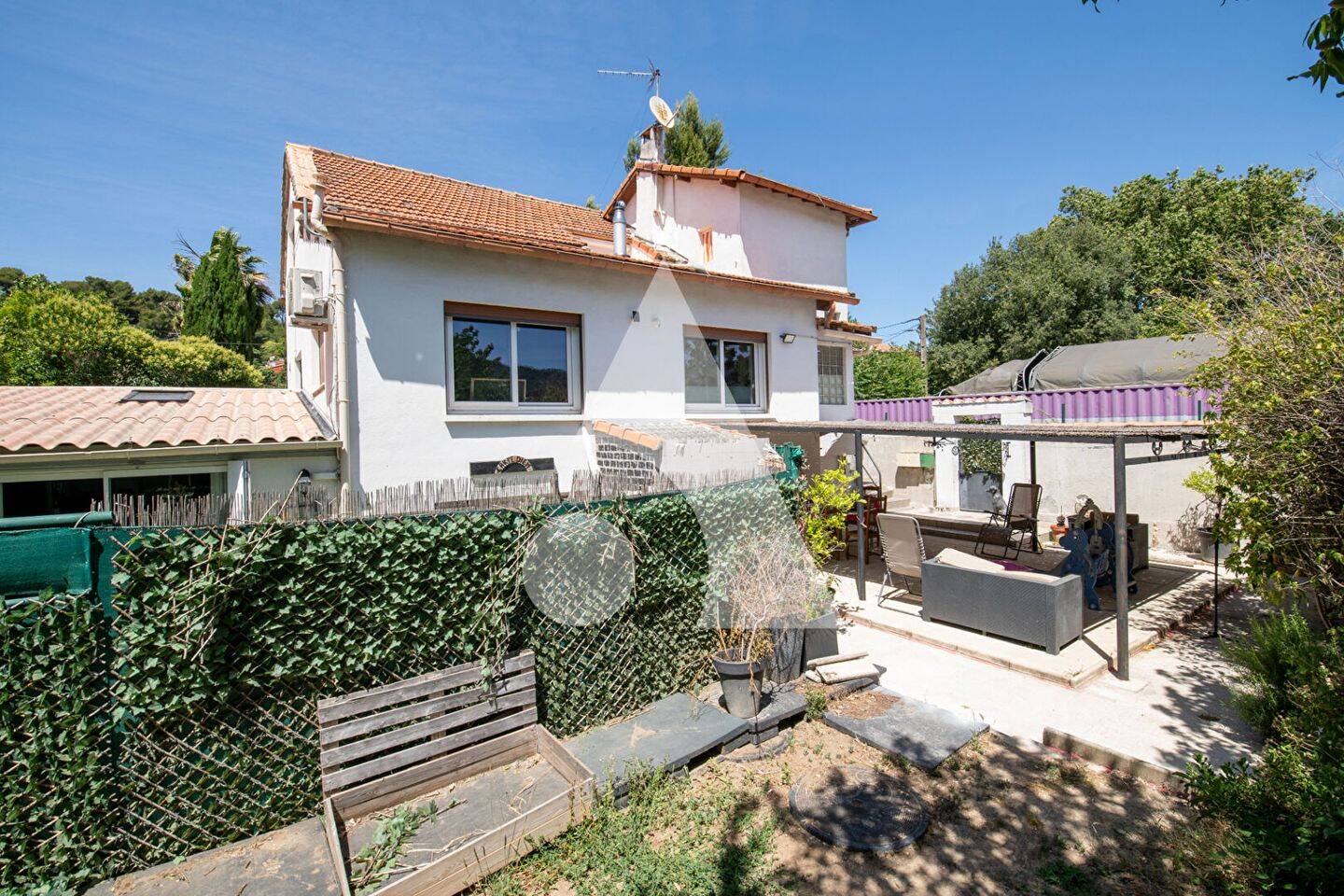 Maison 4 pièces 194 m² · à La Penne-sur-Huveaune · 194 m² · 585 000 €