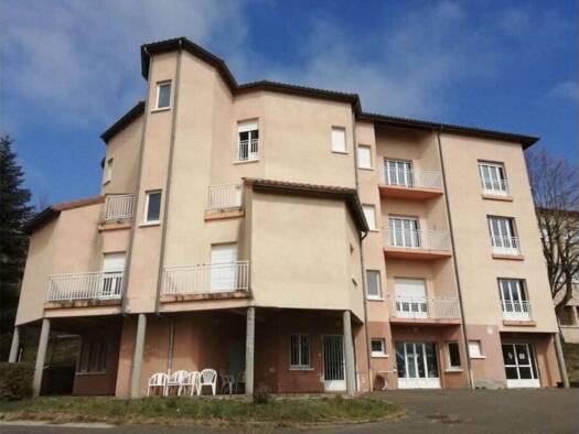 Immeuble à vendre 445 000 € 1 288 m² Saint-Genest-Malifaux 42660