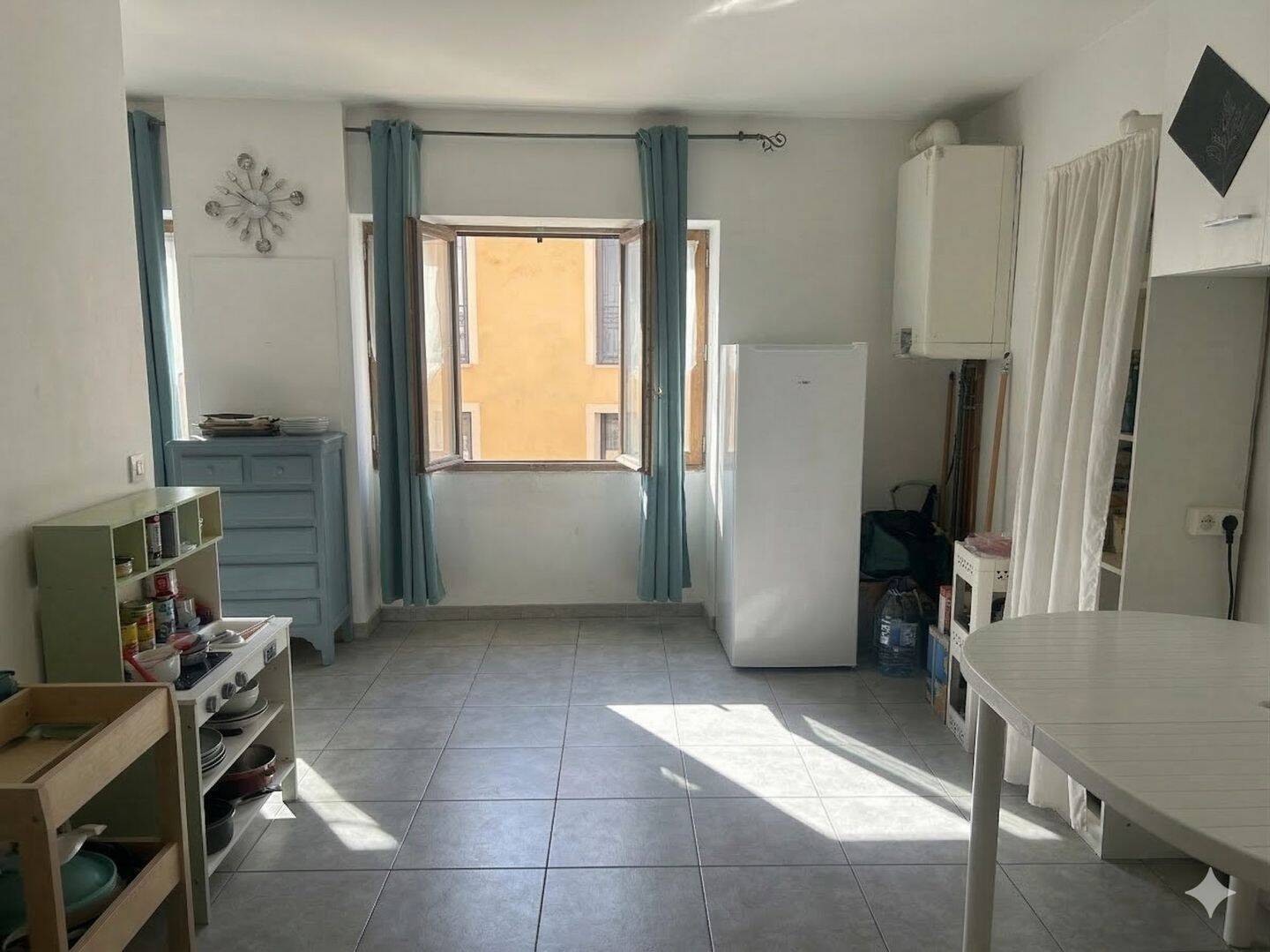 Appartement 4 pièces 75 m² · à Ars-sur-Formans · 75,2 m² · 160 000 €
