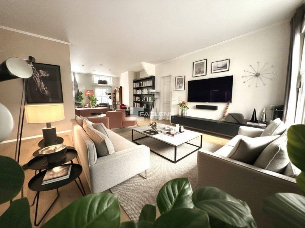 Maison 9 pièces 207 m² · à Lille · 207,4 m² · 797 335 €