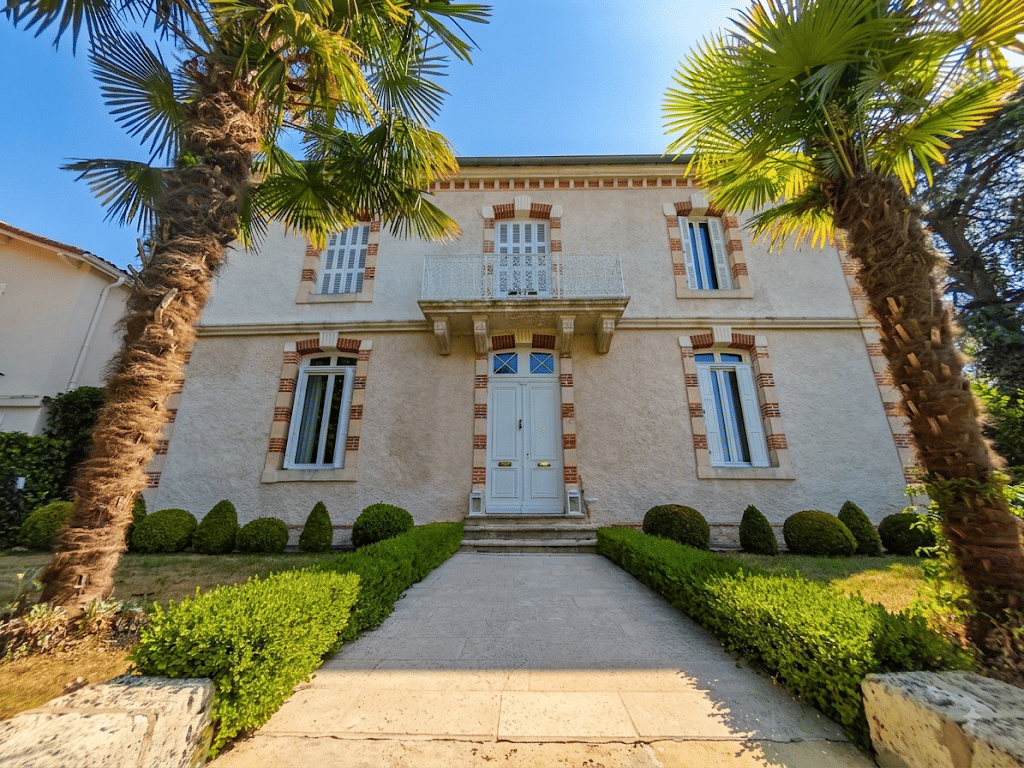 Maison 10 pièces 291 m² · à Mont-de-Marsan · 291 m² · 825 000 €