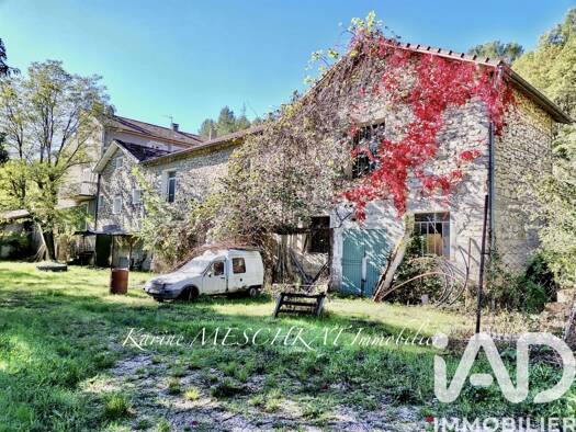 Demeure à vendre 450 000 € 10 pièces 8 chambres 308 m² Peyruis 04310