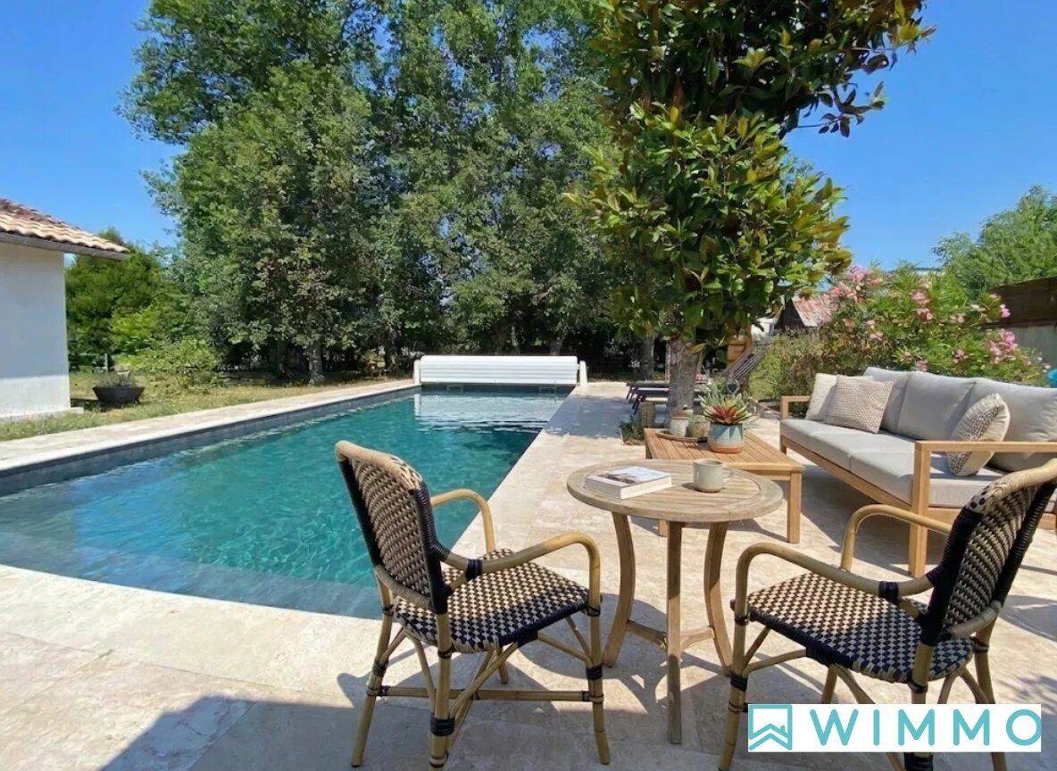 Maison 6 pièces 220 m² · à Pessac · 220 m² · 740 000 €