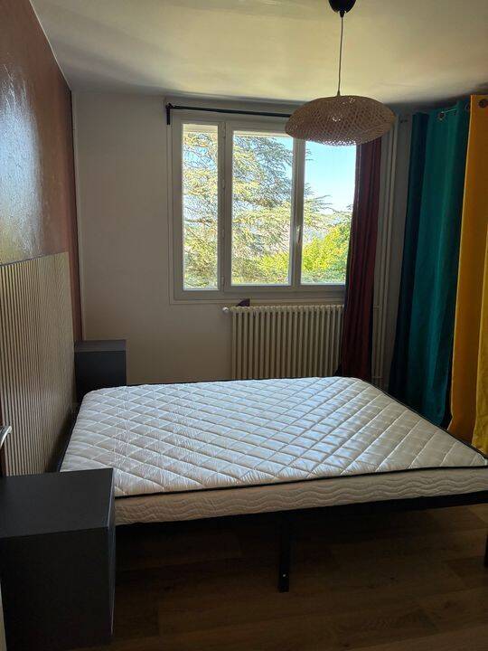 Appartement 3 pièces 55 m² · à Saint-Étienne · 55 m² · 710 €