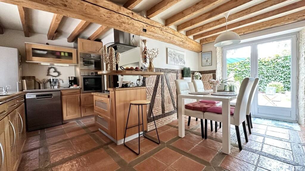 Maison à vendre 298 000 € 6 pièces 1 chambre 146 m² Charpont 28500