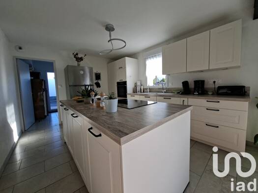 Maison à vendre 694 500 € 6 pièces 3 chambres 132 m² 838 m² de terrain Damgan 56750