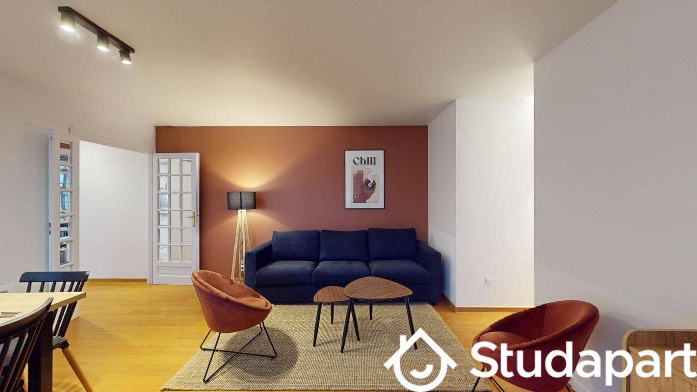 1 pièce 10 m² · à Bobigny · 10 m² · 725 €