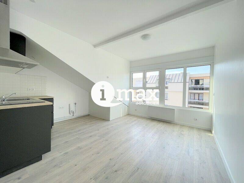 Appartement 3 pièces 57 m² · à Courbevoie · 57 m² · 1 600 €/mois