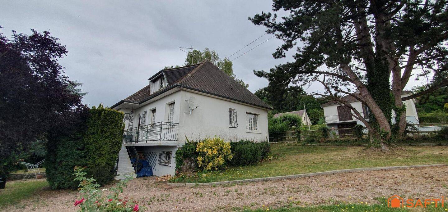Maison 8 pièces 122 m² · à Lisieux · 122 m² · 249 900 €