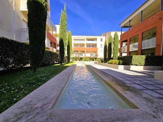 Appartement à vendre 399 000 € 4 pièces 3 chambres 117 m² Étage 1/2 Esplanade Nîmes 30000