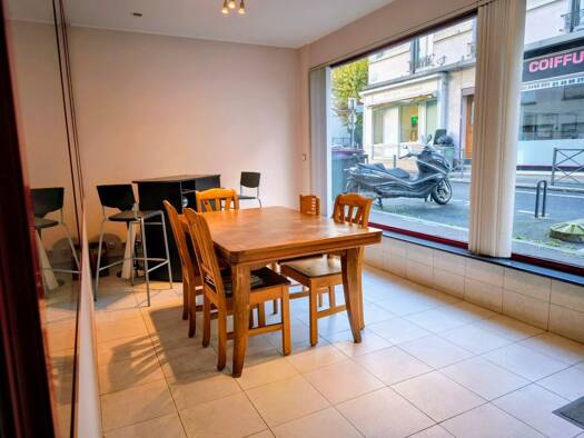 Appartement à vendre 395 000 € 3 pièces 2 chambres 64 m² RDC Solidarité Carnot Montreuil 93100