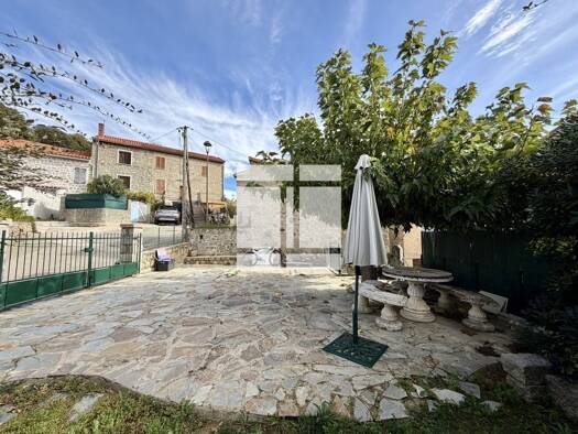 Maison à vendre 309 000 € 3 pièces 2 chambres 72 m² 130 m² de terrain Santa-Maria-Siché 20190