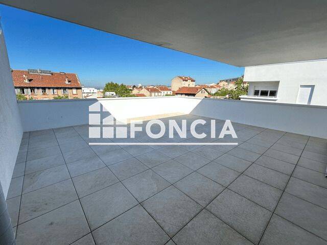 Appartement 2 pièces 73 m² · à Marseille 15ème Arrondissement · 73,2 m² · 920 €
