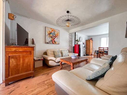 Maison à vendre 243 700 € 3 pièces 2 chambres 84 m² 144 m² de terrain Grand Pigeon-Deux Croix-Banchais Angers 49100
