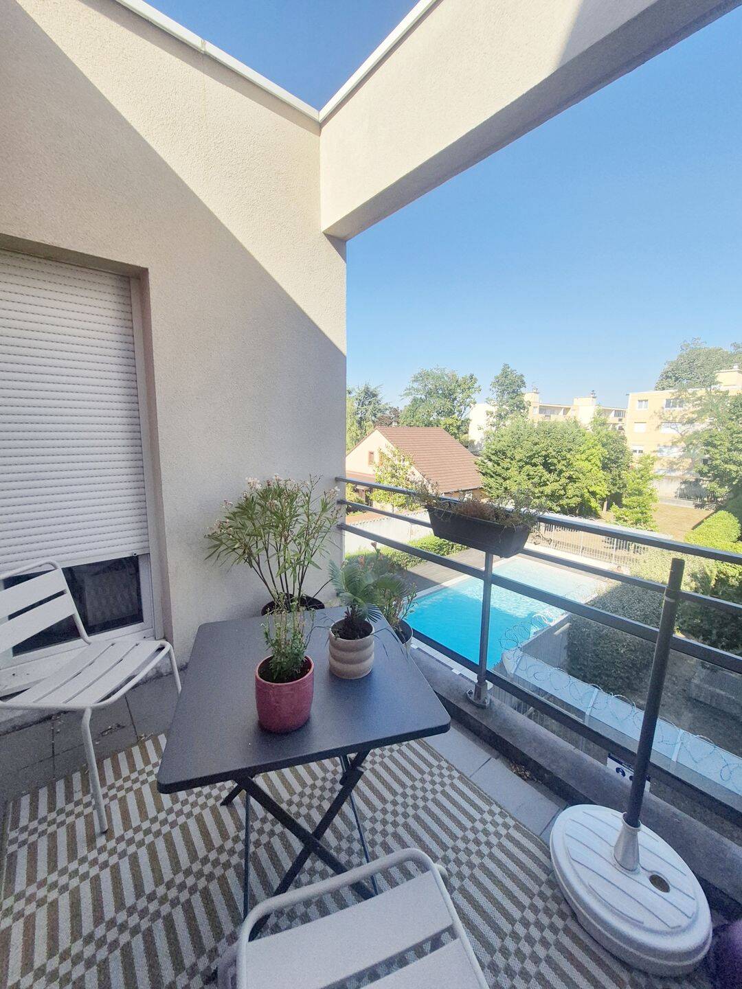 Appartement 3 pièces 64 m² · à Meyzieu · 64,1 m² · 205 000 €