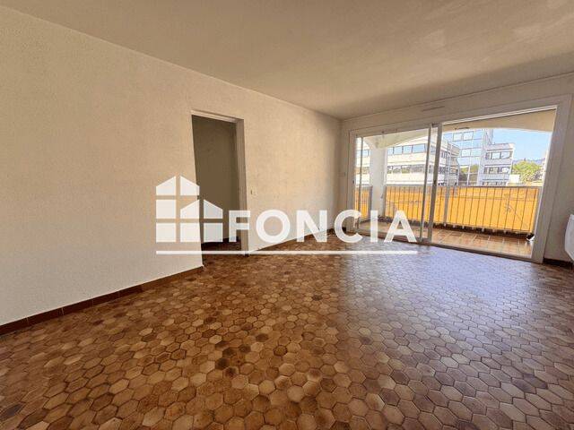 Appartement 1 pièce 30 m² · à Hyères · 30 m² · 606 €