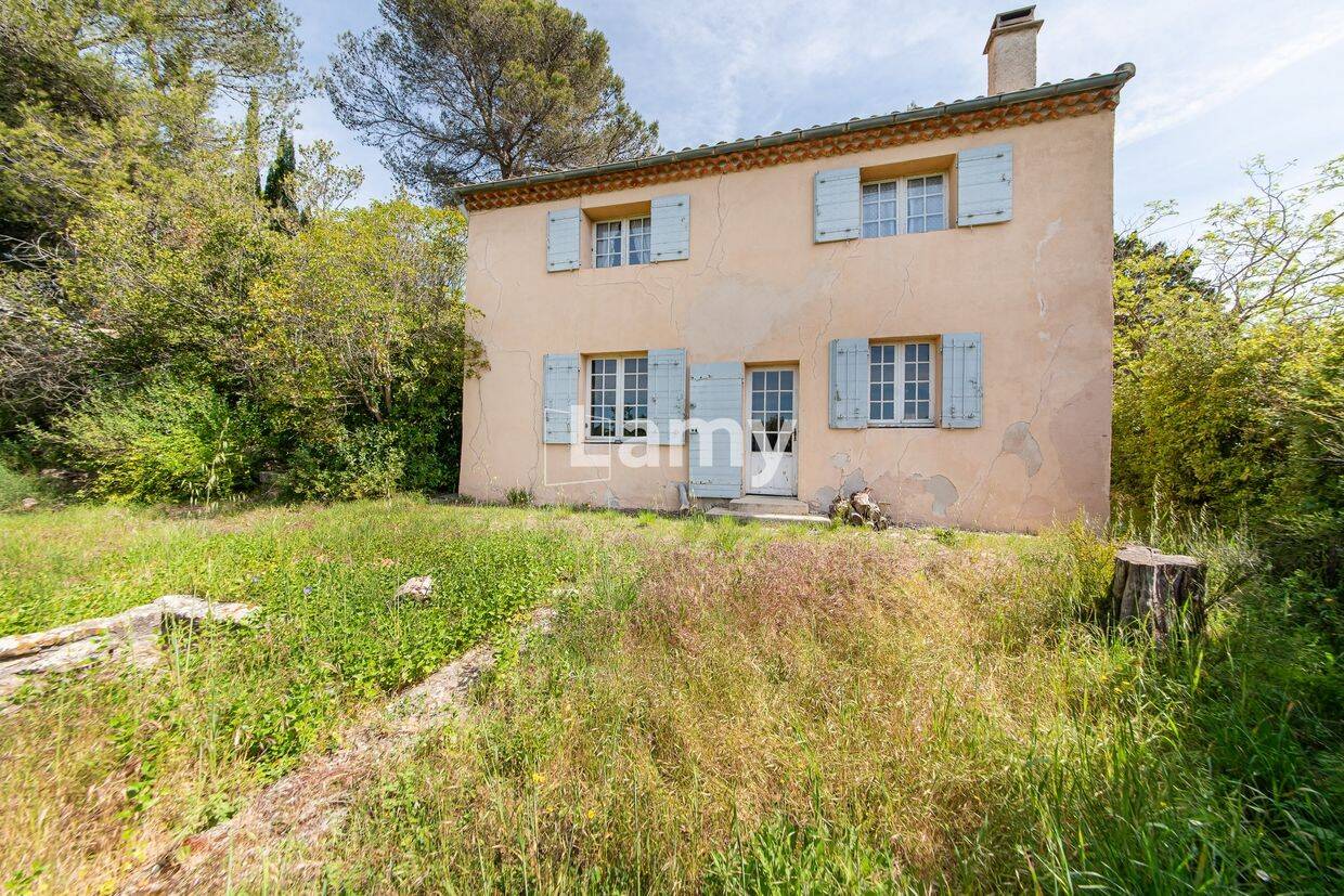 Maison 6 pièces 137 m² · à Aix-en-Provence · 136,8 m² · 755 000 €