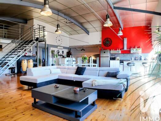 Maison à vendre 339 000 € 7 pièces 4 chambres 278 m² 1 024 m² de terrain Saint-Ferréol-d'Auroure 43330