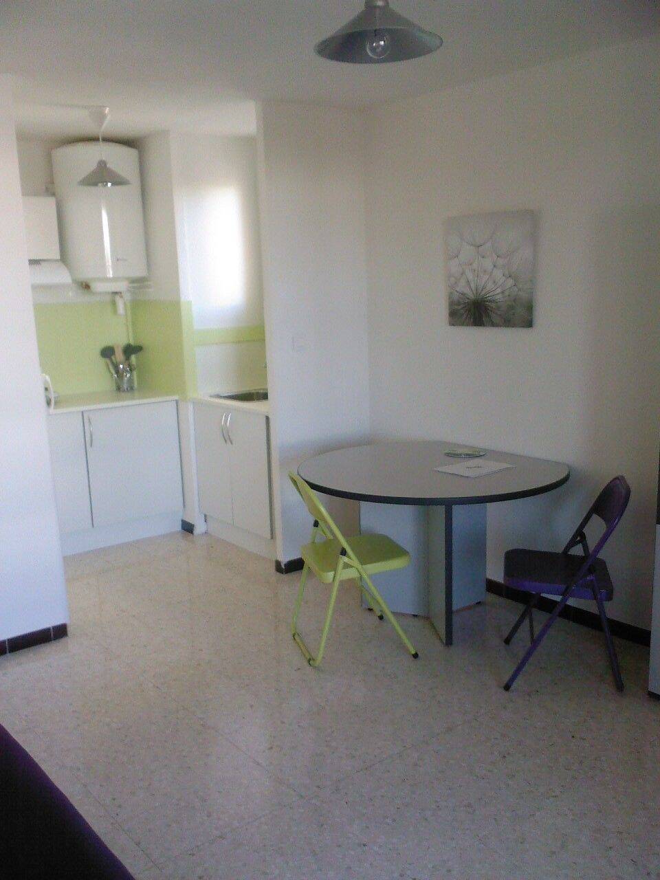 Appartement 1 pièce 24 m² · à Nîmes · 24 m² · 445 €/mois