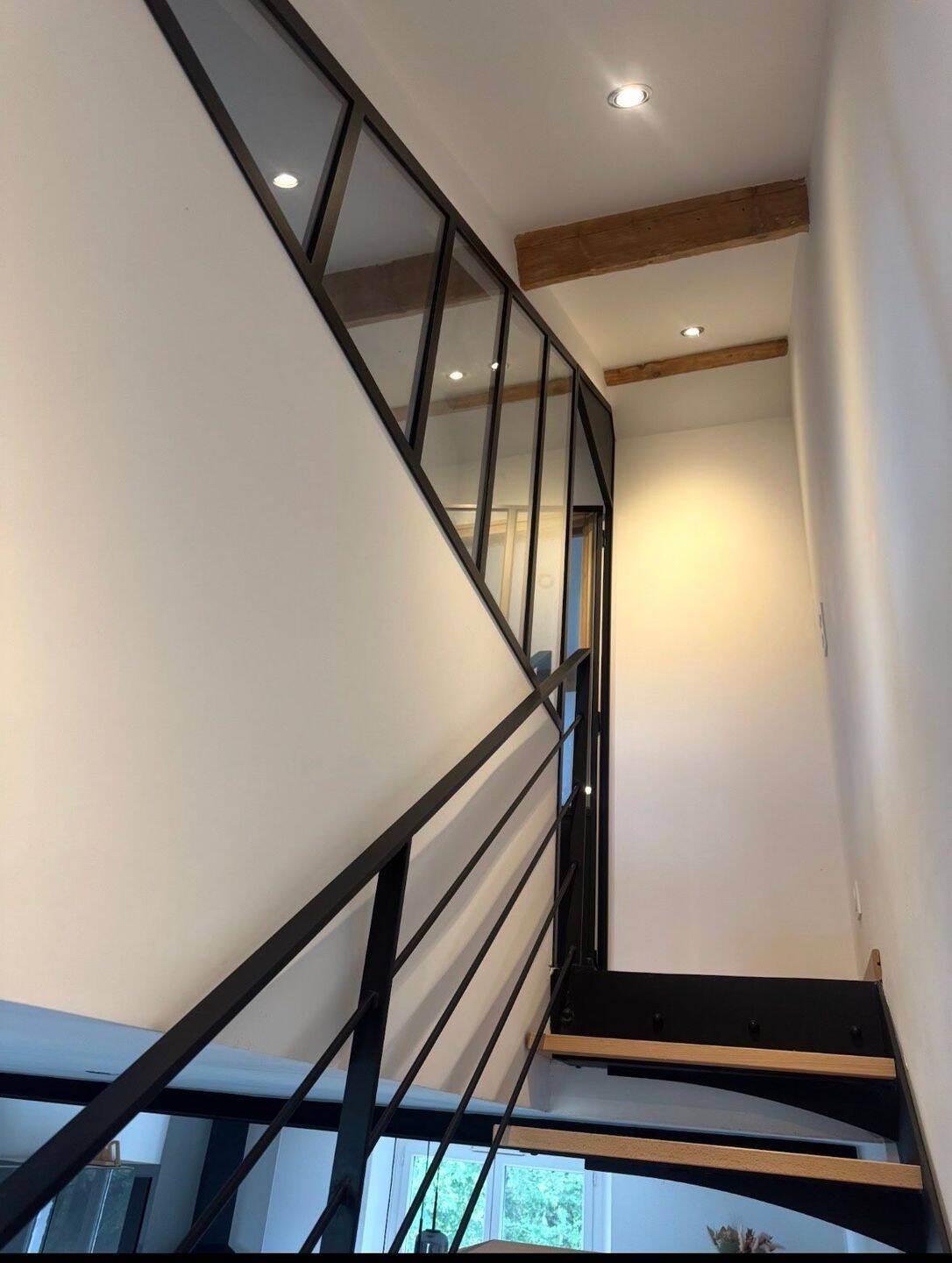 Maison de ville rénovée avec terrasse, garage et suite parentale – Quartier Courrouze — 6