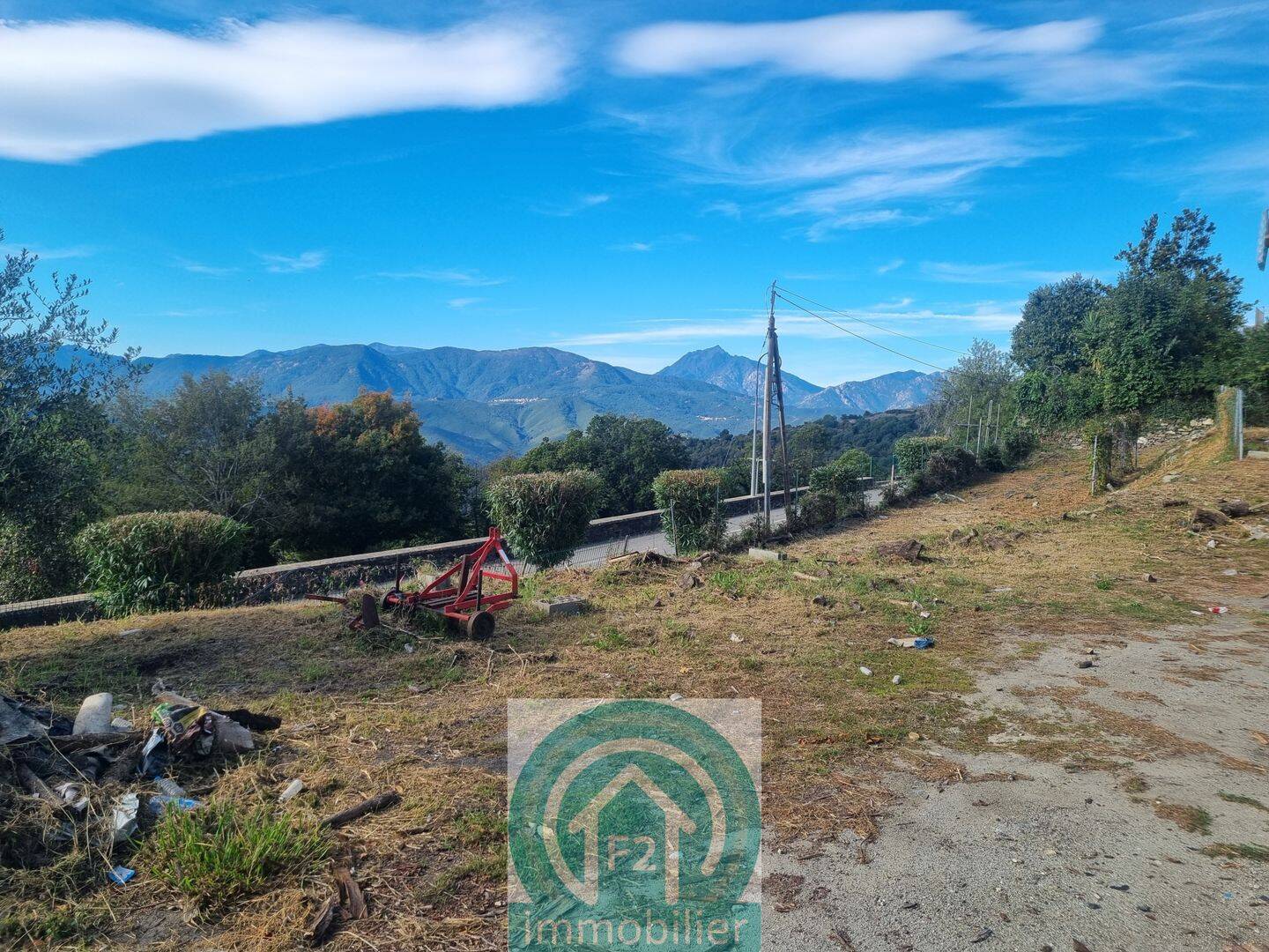 Terrain de 710 m² à Pietraserena - photo 2