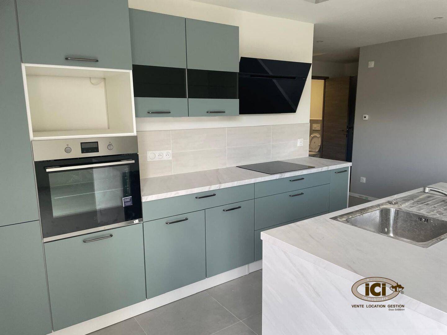 Appartement 5 pièces 121 m² · à Contamine-sur-Arve · 121 m² · 430 000 €