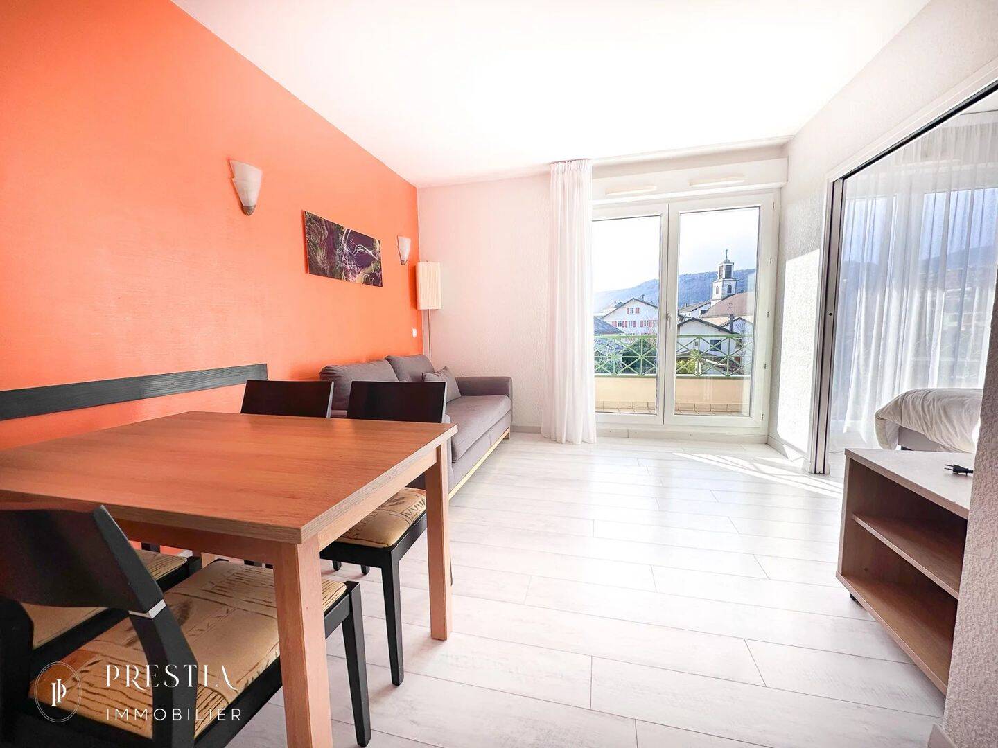 Appartement 2 pièces 34 m² · à Divonne-les-Bains · 33,6 m² · 1 300 €