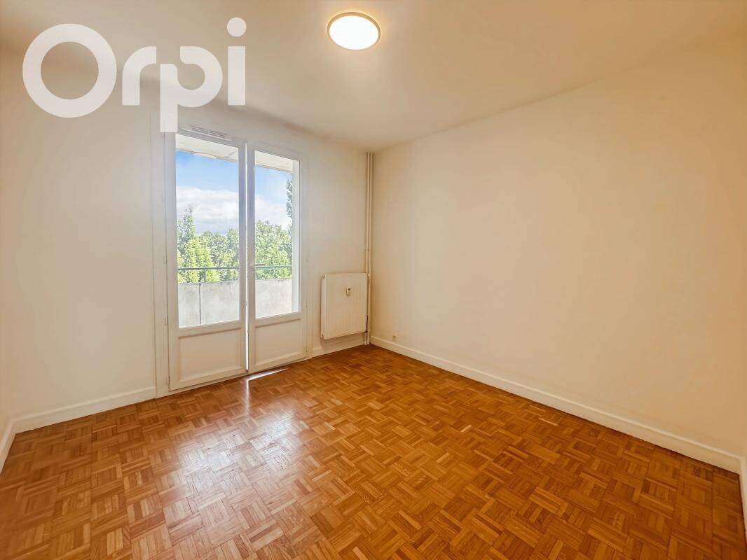 Appartement 3 pièces 62 m² · à Aubenas · 61,7 m² · 620 €