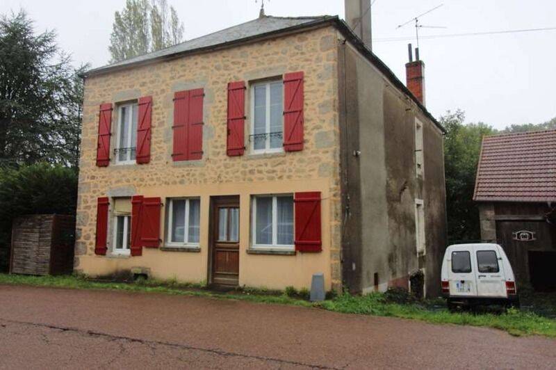 Maison 7 pièces 159 m² · à Lormes · 159 m² · 98 000 €
