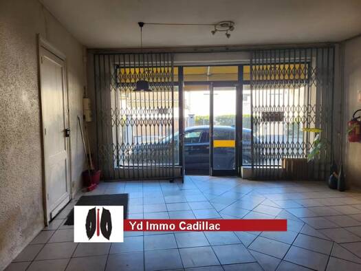 Local commercial à louer 780 € 71,2 m² de surface de vente Podensac 33720