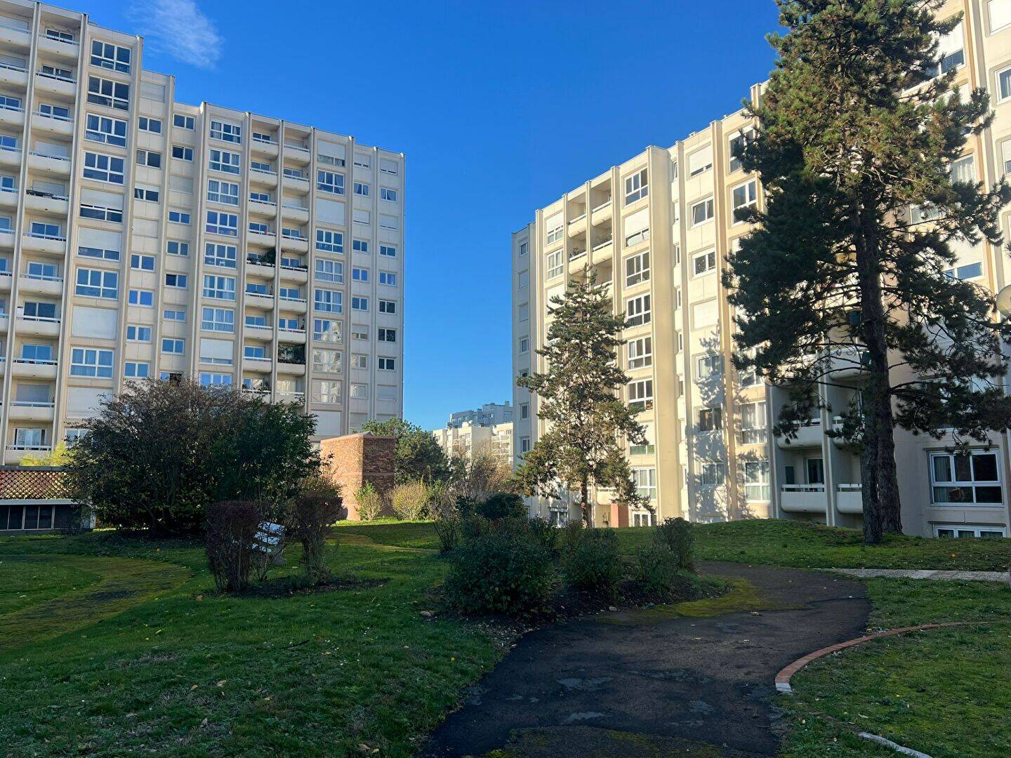 Appartement 1 pièce 32 m² · à Chatou · 32 m² · 755 €