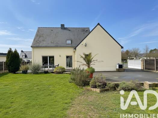 Maison à vendre 365 000 € 6 pièces 4 chambres 111 m² 954 m² de terrain Saint-Lyphard 44410