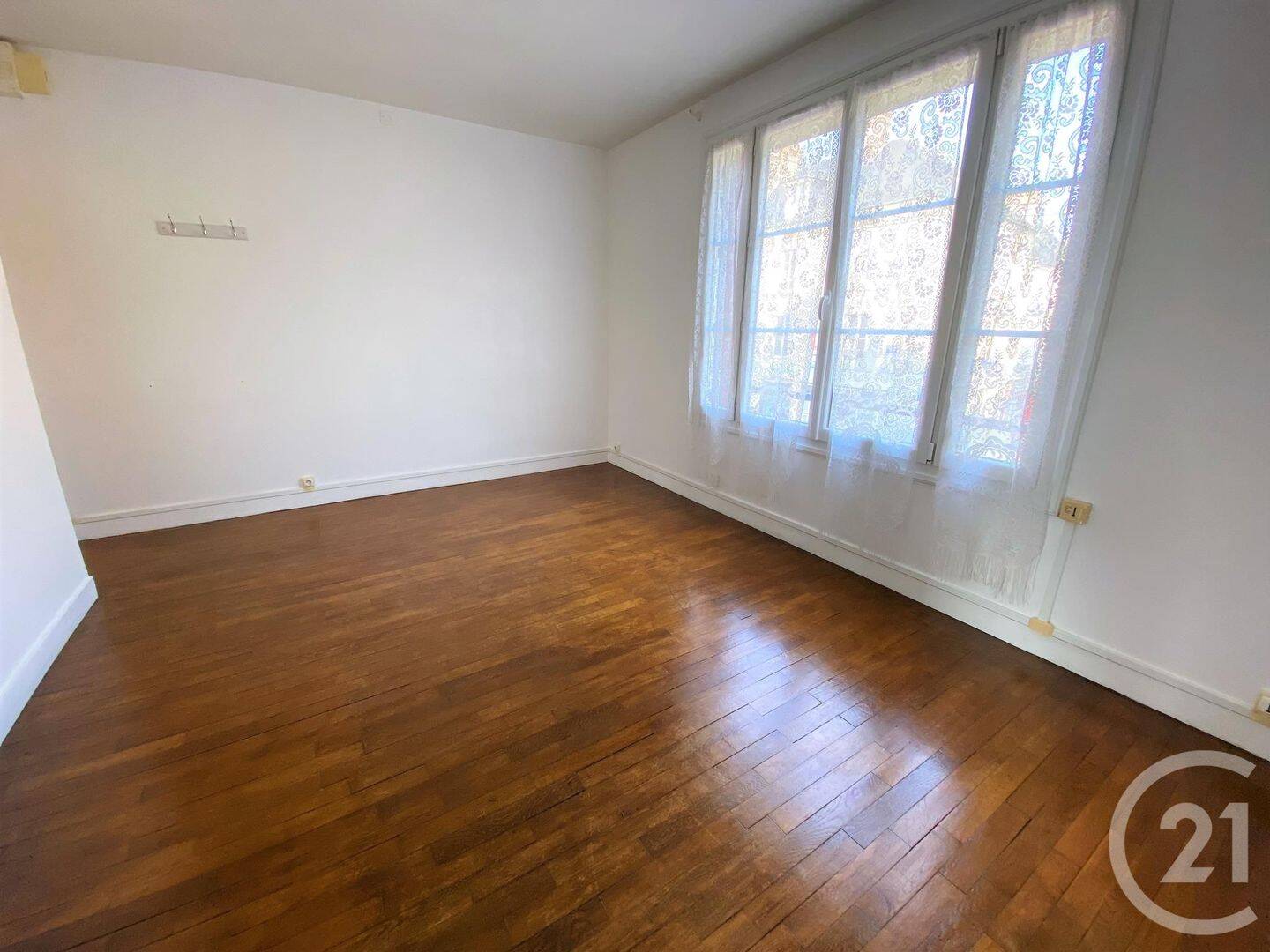 Appartement 1 pièce 23 m² · à Argentan · 23 m² · 355 €