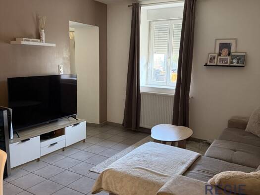 Appartement à louer 800 € 3 pièces 2 chambres 61,6 m² RDC Les Arboras Grigny 69520