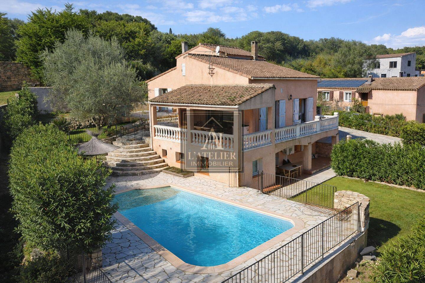 Maison 6 pièces 175 m² · à Solliès-Toucas · 175 m² · 598 000 €