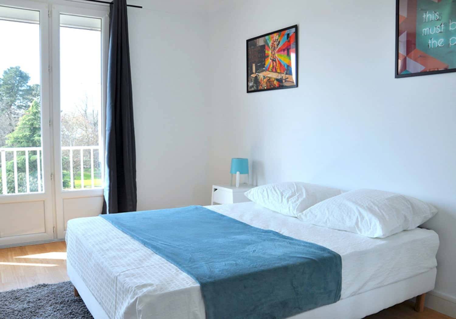 Spacious room with balcony - 15m² - NT2 - Colocation — 2