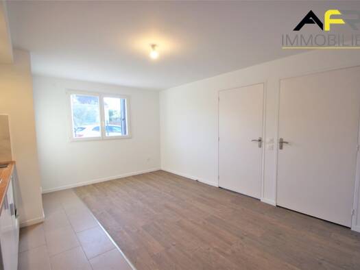 Appartement à louer 882 € 2 pièces 1 chambre 35 m² RDC/2 Val Notre Dame-Ambroise Thomas Argenteuil 95100