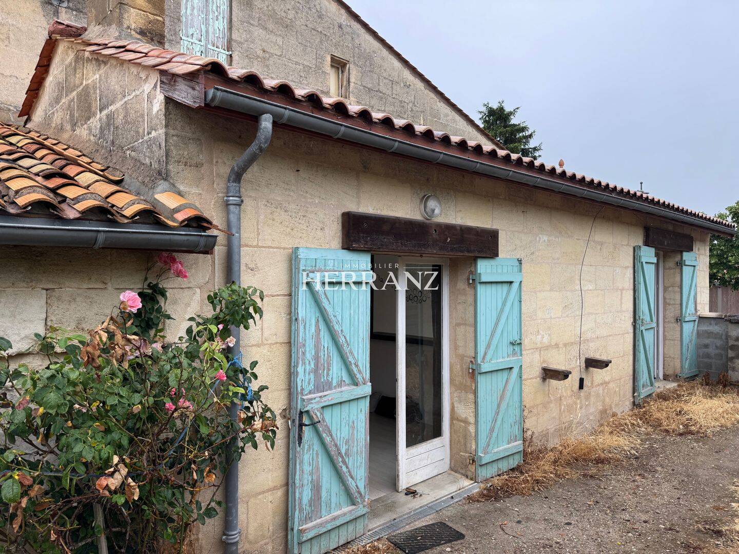Maison 8 pièces 182 m² · à Génissac · 182 m² · 231 000 €