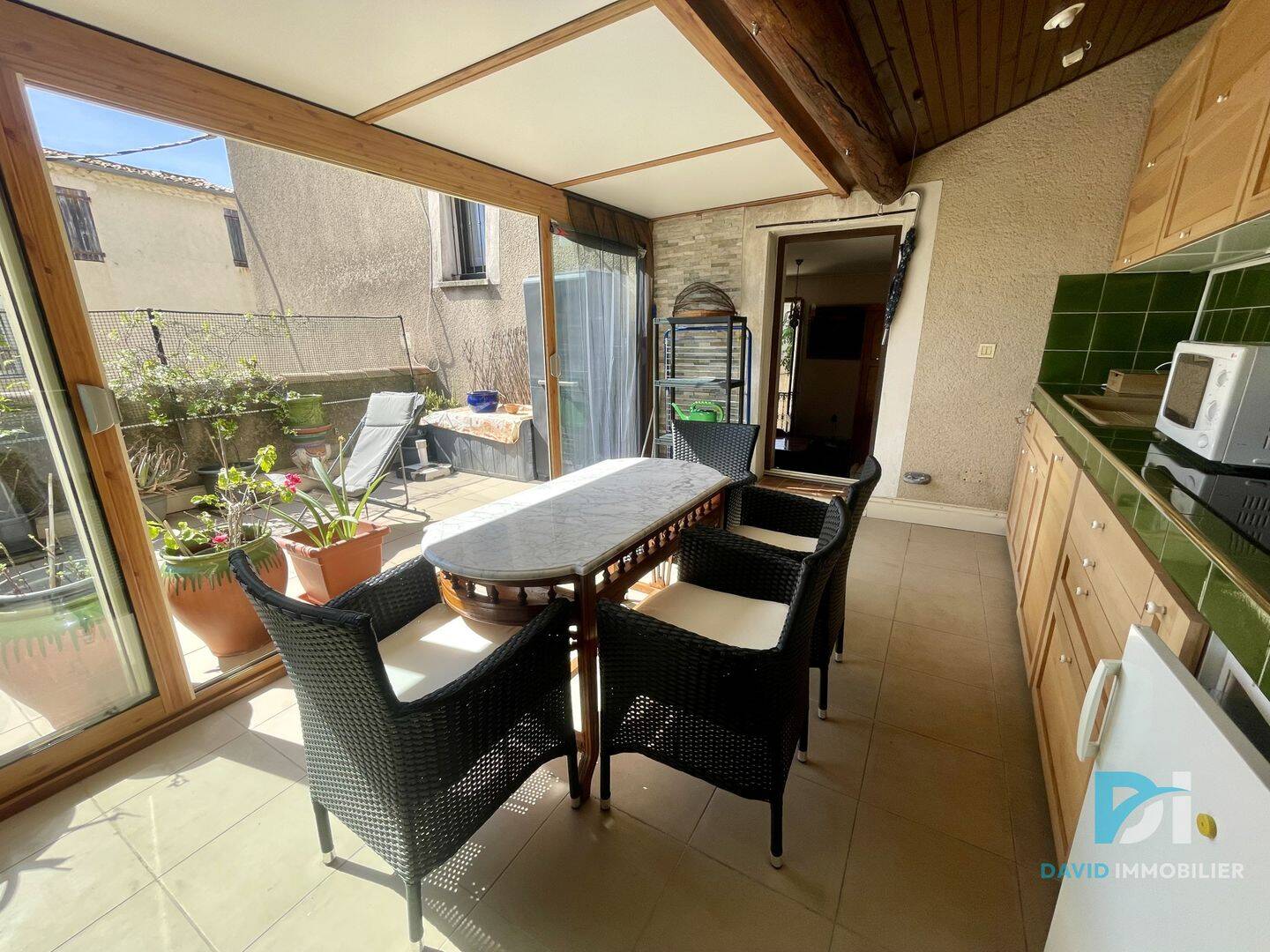Maison 5 pièces 143 m² · à Montblanc · 143,3 m² · 260 000 €