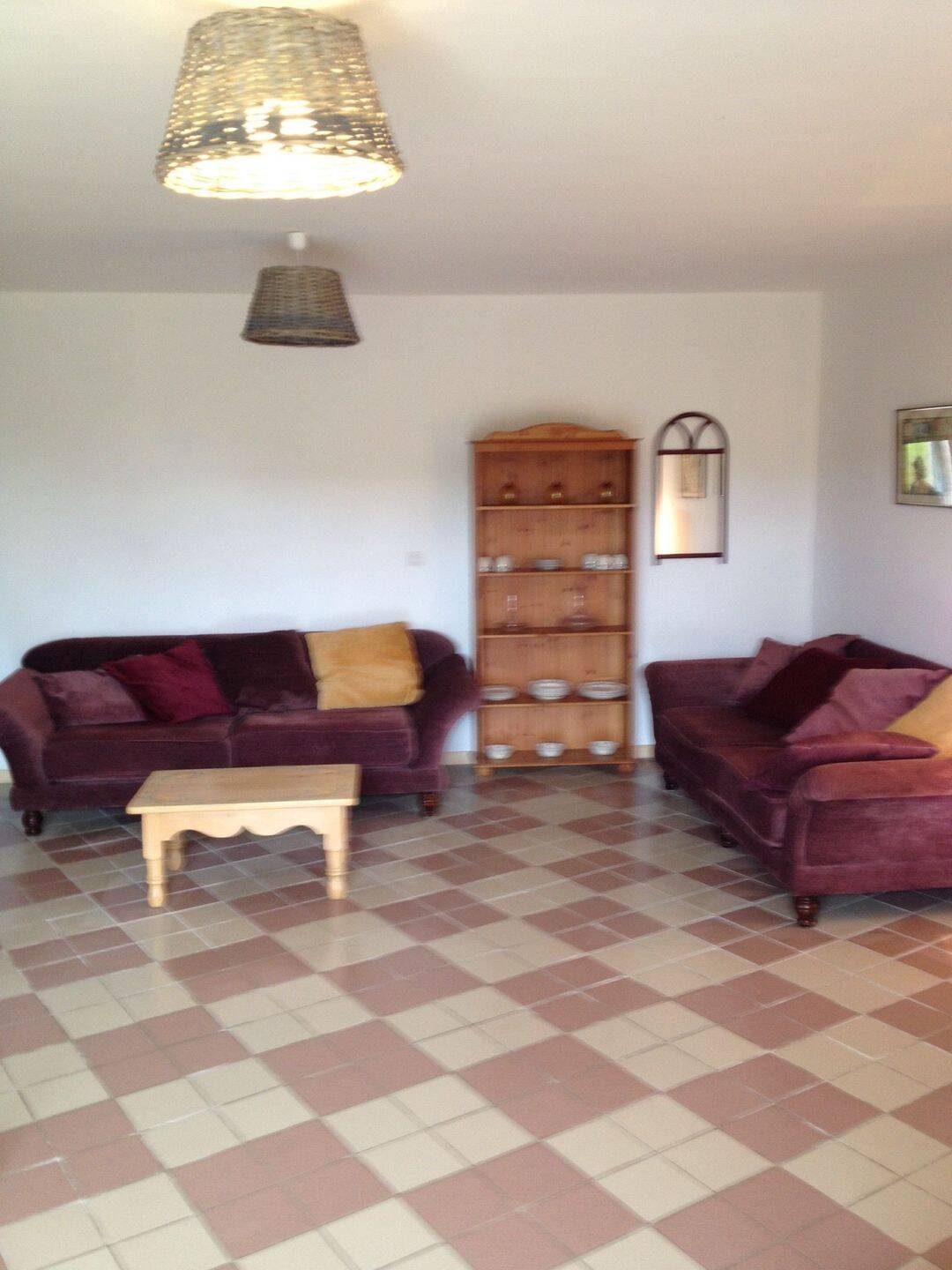Appartement 3 pièces 82 m² · à Bourg · 82 m² · 790 €/mois