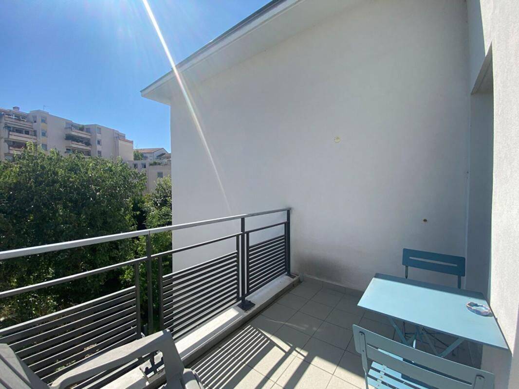 Appartement 3 pièces 66 m² · à Lyon 3ème Arrondissement · 65,8 m² · 1 344 €