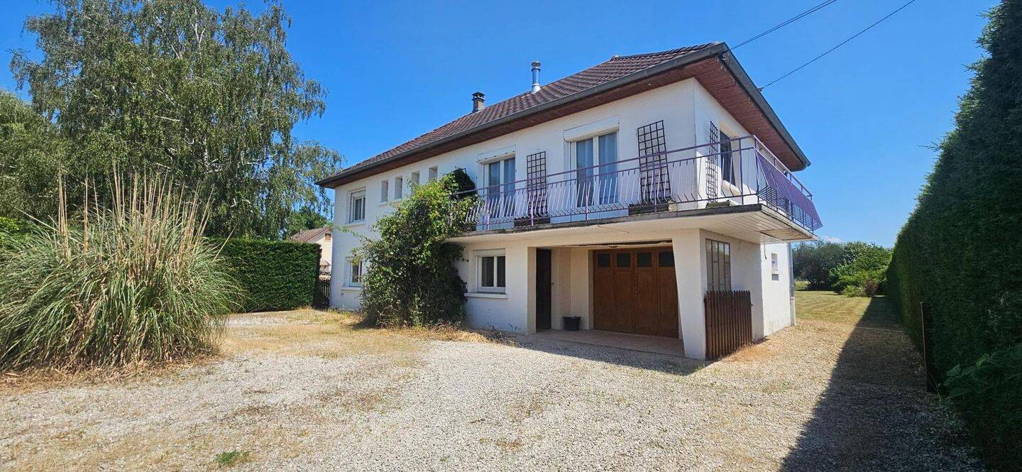 Maison 6 pièces 139 m² · à Pierre-de-Bresse · 139 m² · 189 000 €
