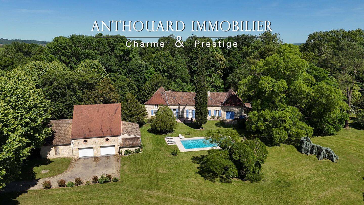 Maison 10 pièces 450 m² · à Bergerac · 450 m² · 1 250 000 €