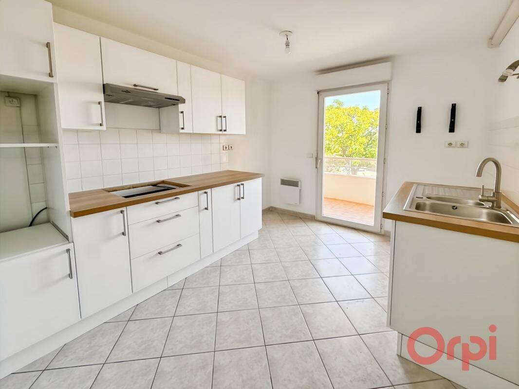 Appartement 2 pièces 66 m² · à La Seyne-sur-Mer · 65,9 m² · 974 €/mois