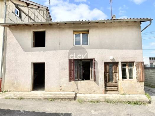 Maison à vendre 99 000 € 6 pièces 1 chambre 200 m² Pont-de-Vaux 01190