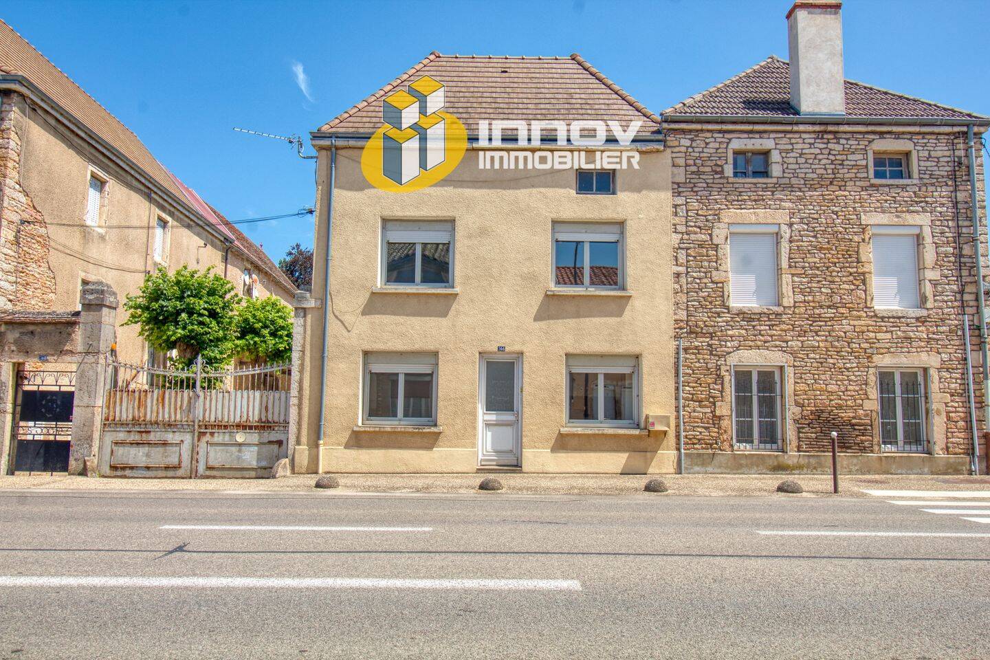 Maison 4 pièces 82 m² · à Sennecey-le-Grand · 82 m² · 97 500 €