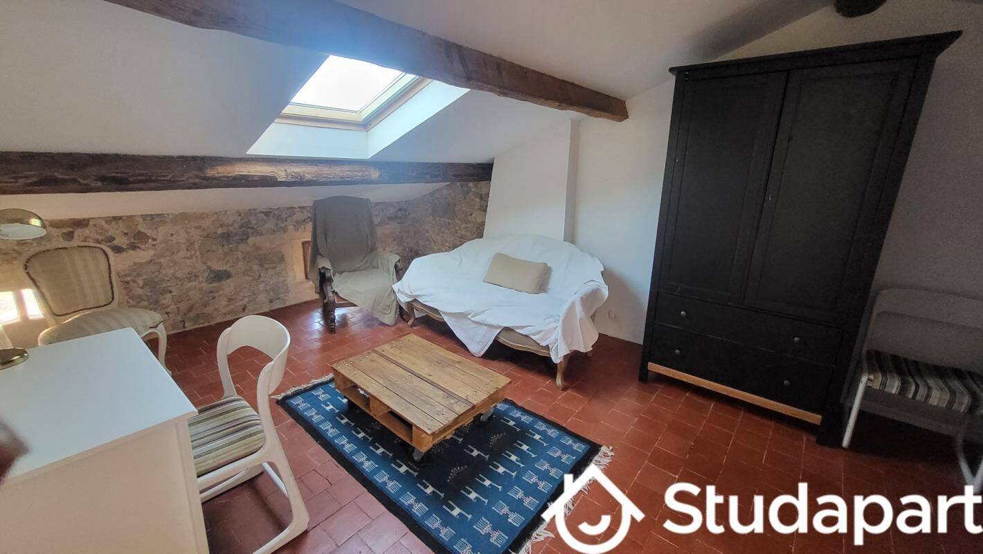 Appartement 1 pièce 23 m² · à La Seyne-sur-Mer · 23 m² · 350 €